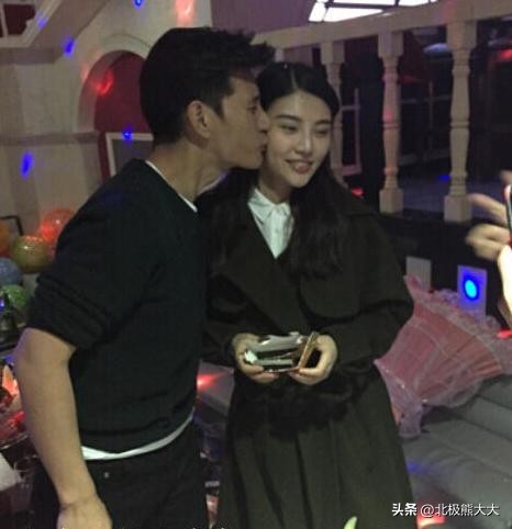 徐冬冬椰汁视频,椰汁椰树牌徐冬冬