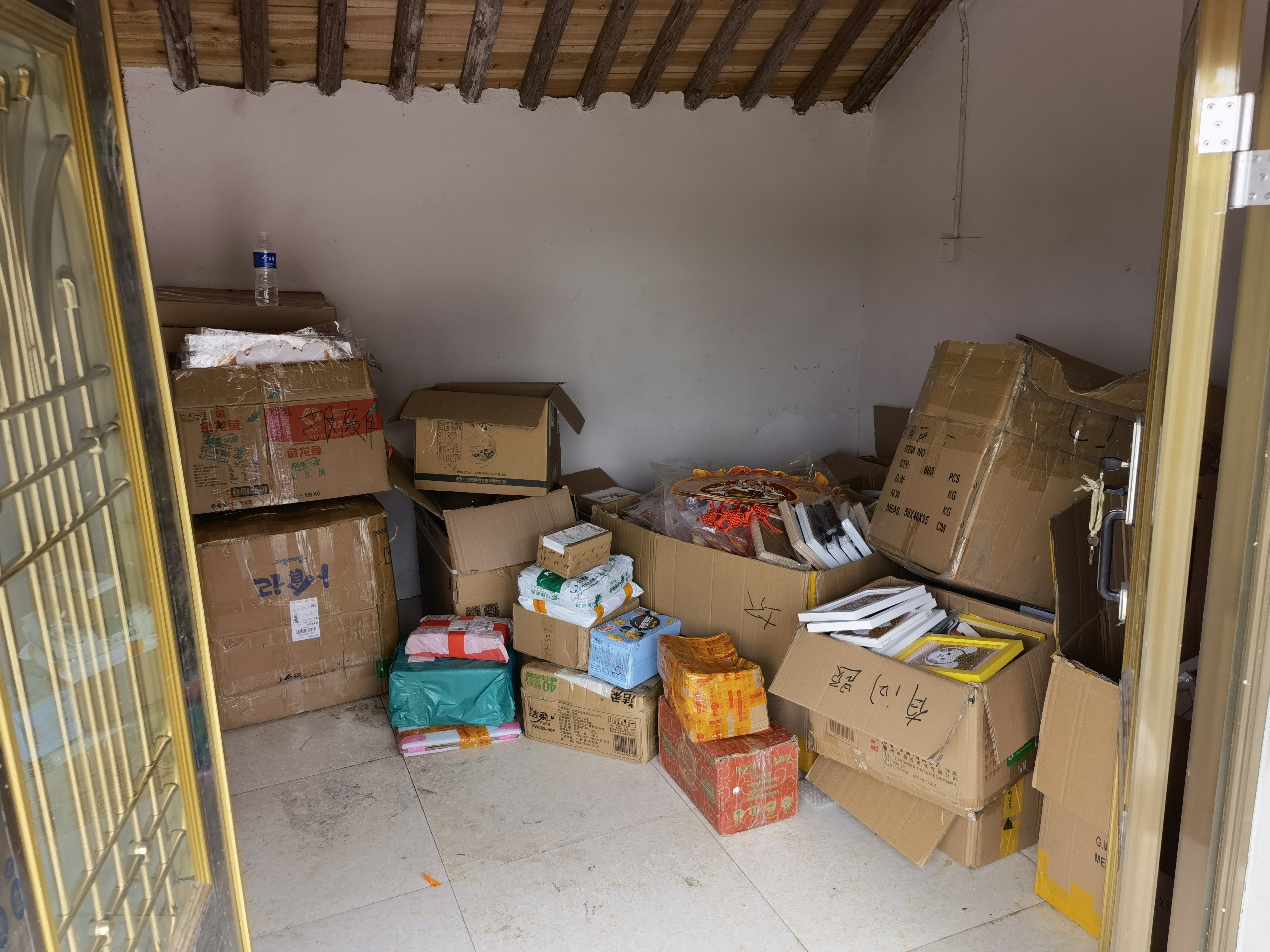 400人玩虚拟游戏被骗,400多人陷入钻石画骗局