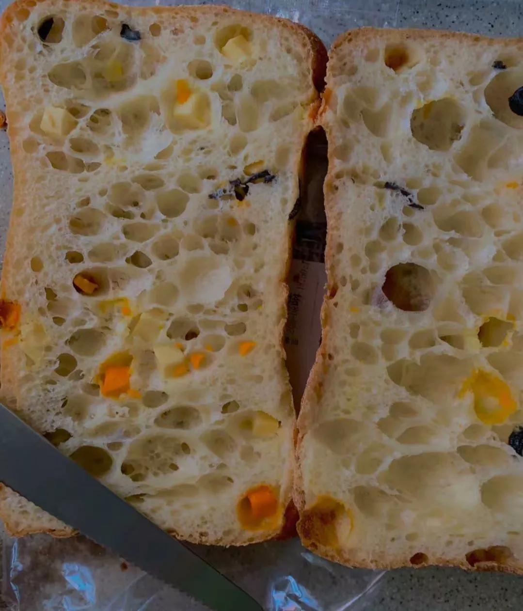 特别爱吃面包是什么原因,特别爱吃面包是什么体验