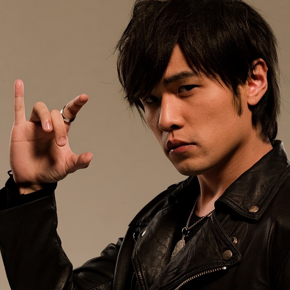 周杰伦黄晓明沙溢吴彦祖聂远,黄晓明周杰伦头发稀疏