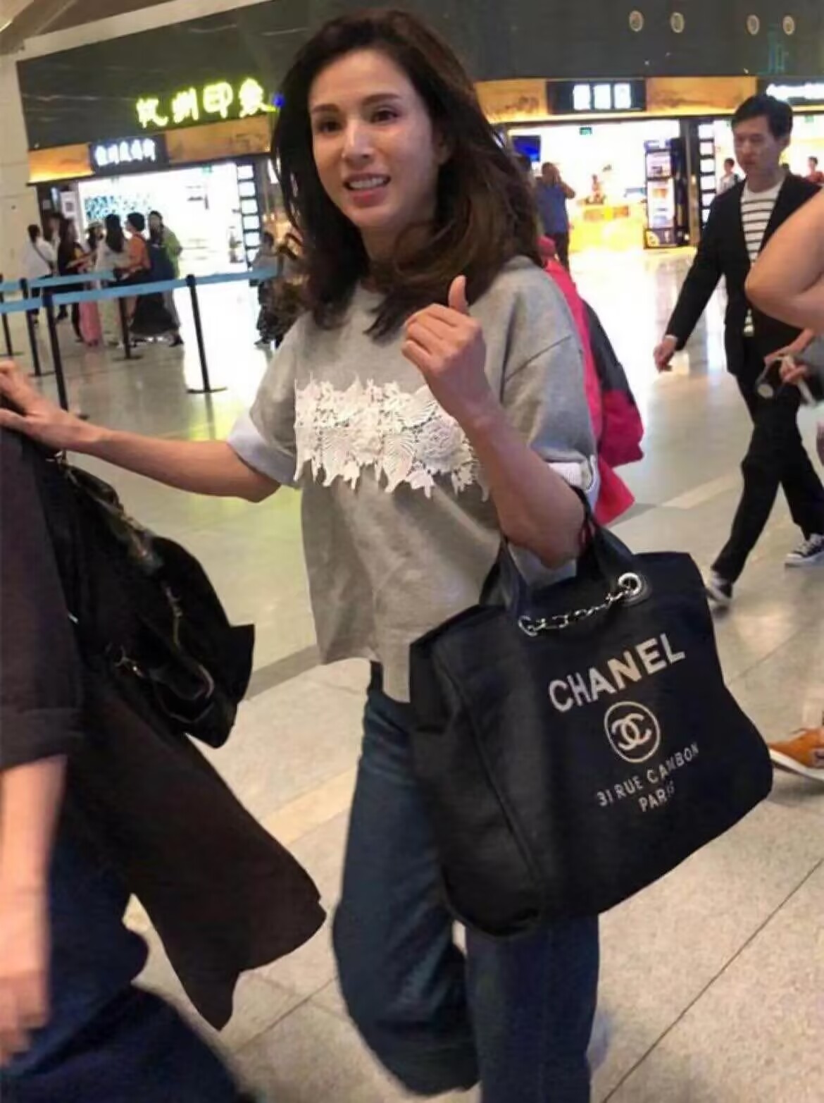 李若彤是骨相美人吗,李若彤小龙女高清修复