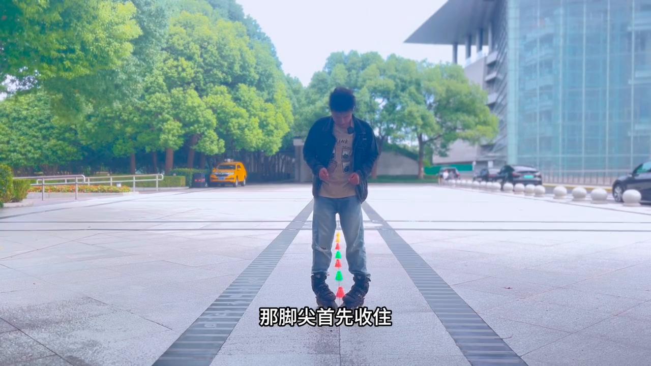 轮滑葫芦刹车教程,轮滑前葫芦步教学