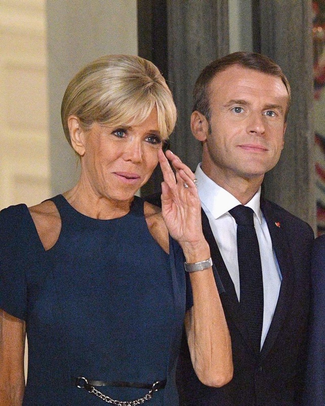 马克龙41岁照片,42岁马克龙和布丽吉特