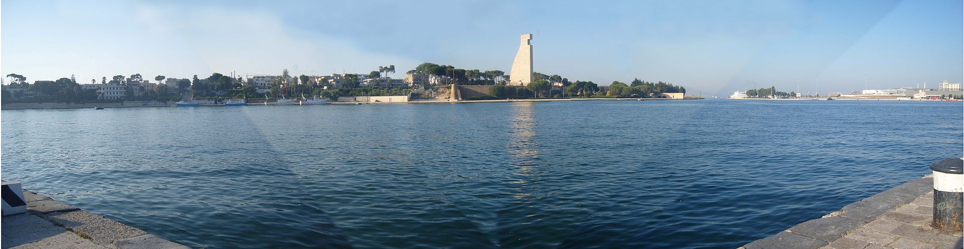 一日一城一徽章：布林迪西