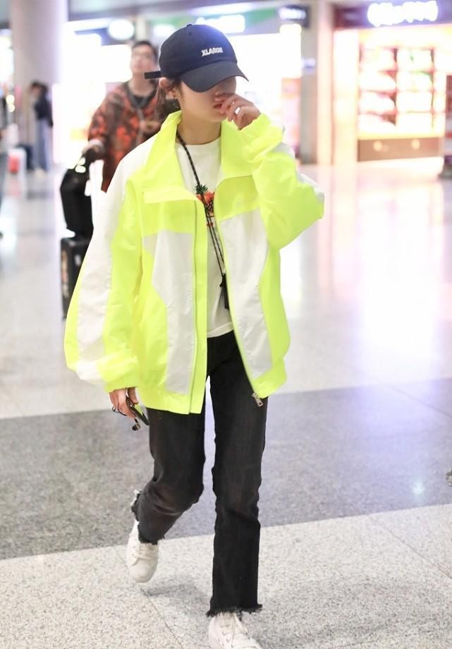 张子枫渐变帆布包,张子枫单肩挎包