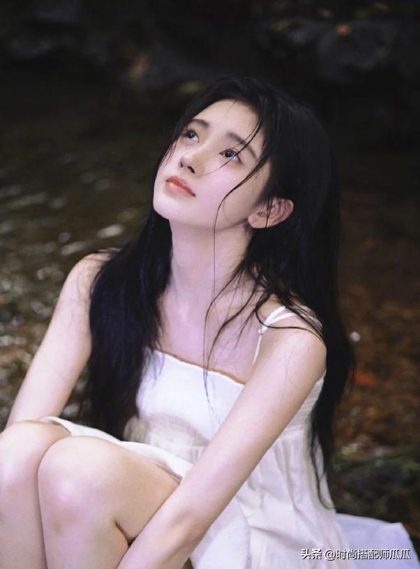 “白幼瘦”大势已去，现在男生都喜欢的是“蜜桃臀”，回头率很高