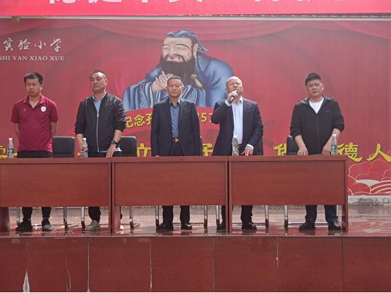 “稳健平安”携手“校园足球”：捐赠澧县实验小学10万元