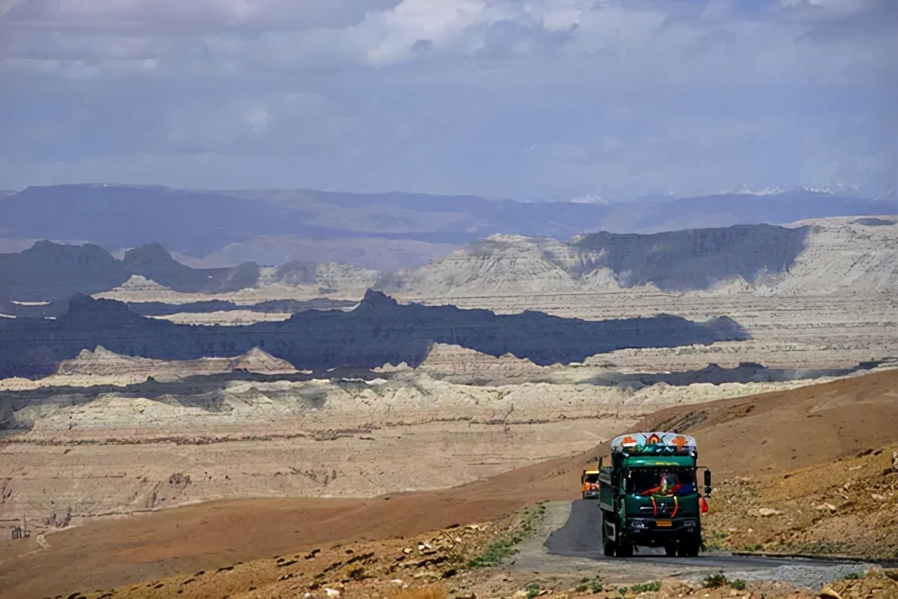 18岁烈士陈祥榕和姐姐合照,戍边烈士陈祥榕牺牲时多大了