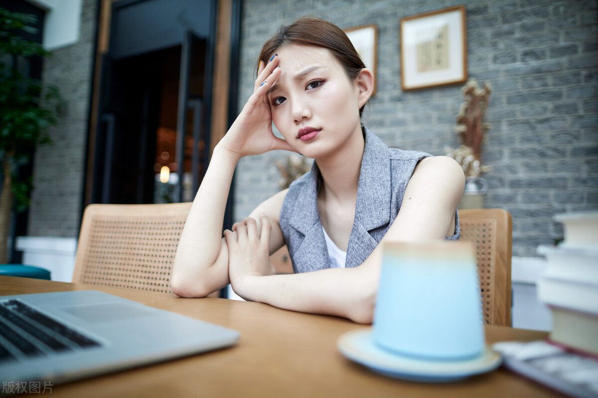 情人节收不到男友的礼物该生气吗,情人节女生可以不送男朋友礼物吗