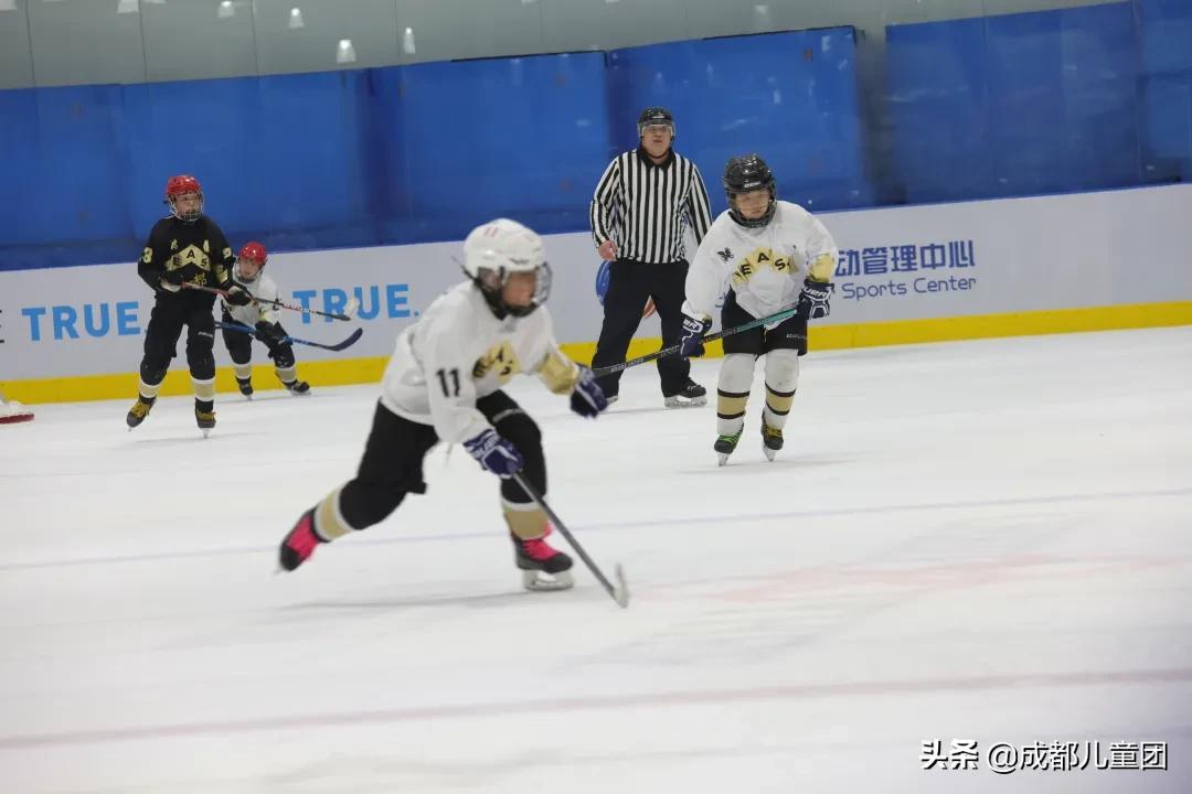 成都儿童冰球训练,成都哪里可以学冰球啊