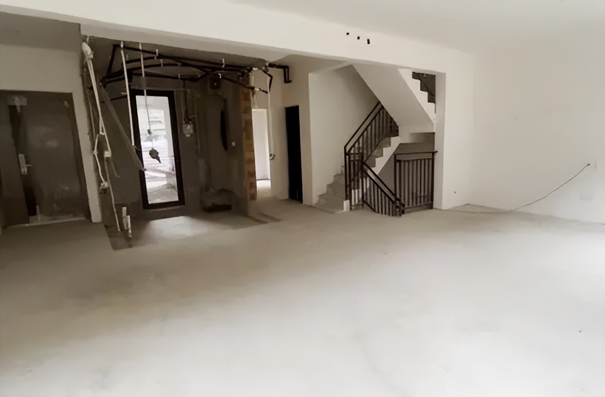 一楼带院80平送下沉式庭院,负一楼带下沉式庭院排水