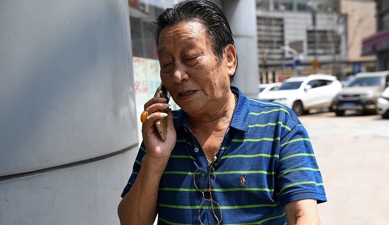 “傻子瓜子”创始人，80年挣到100万，*小平邓**曾力保他，这是为何