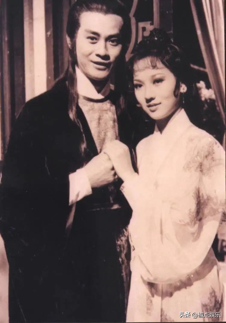 杨逍情史,杨逍婚事