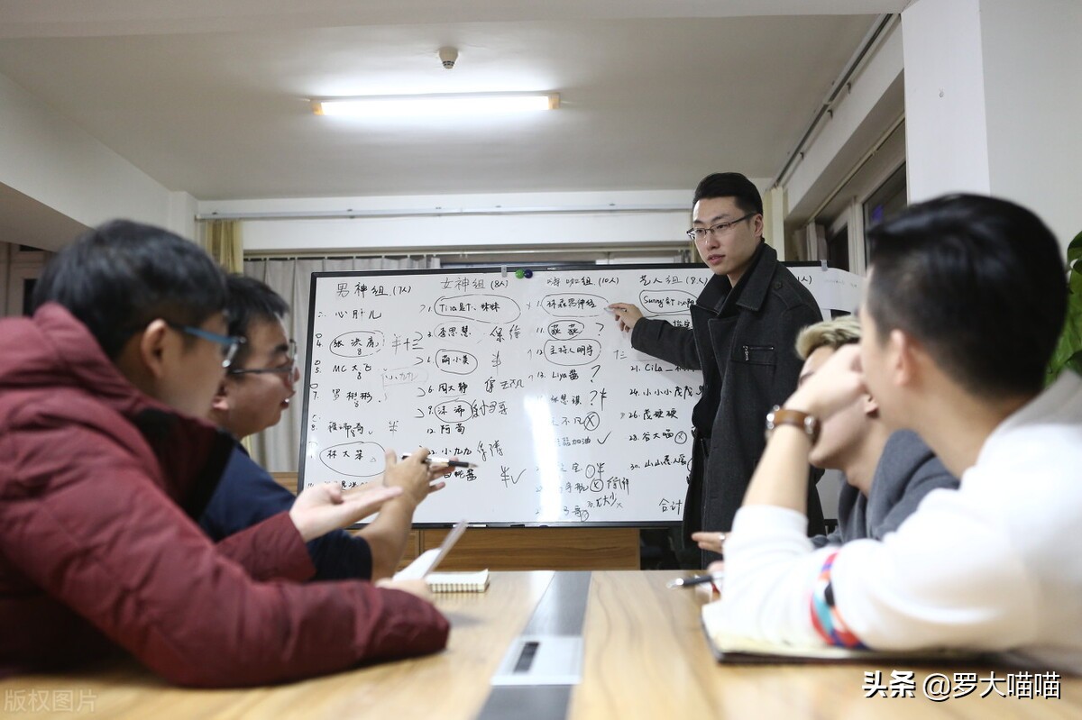 直播运营行业怎么样？那些日入百万的主播都是真的吗？