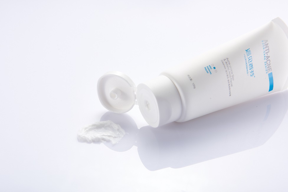 怎么选正确又好用的洗面奶,洗面奶使用感不好可以退吗