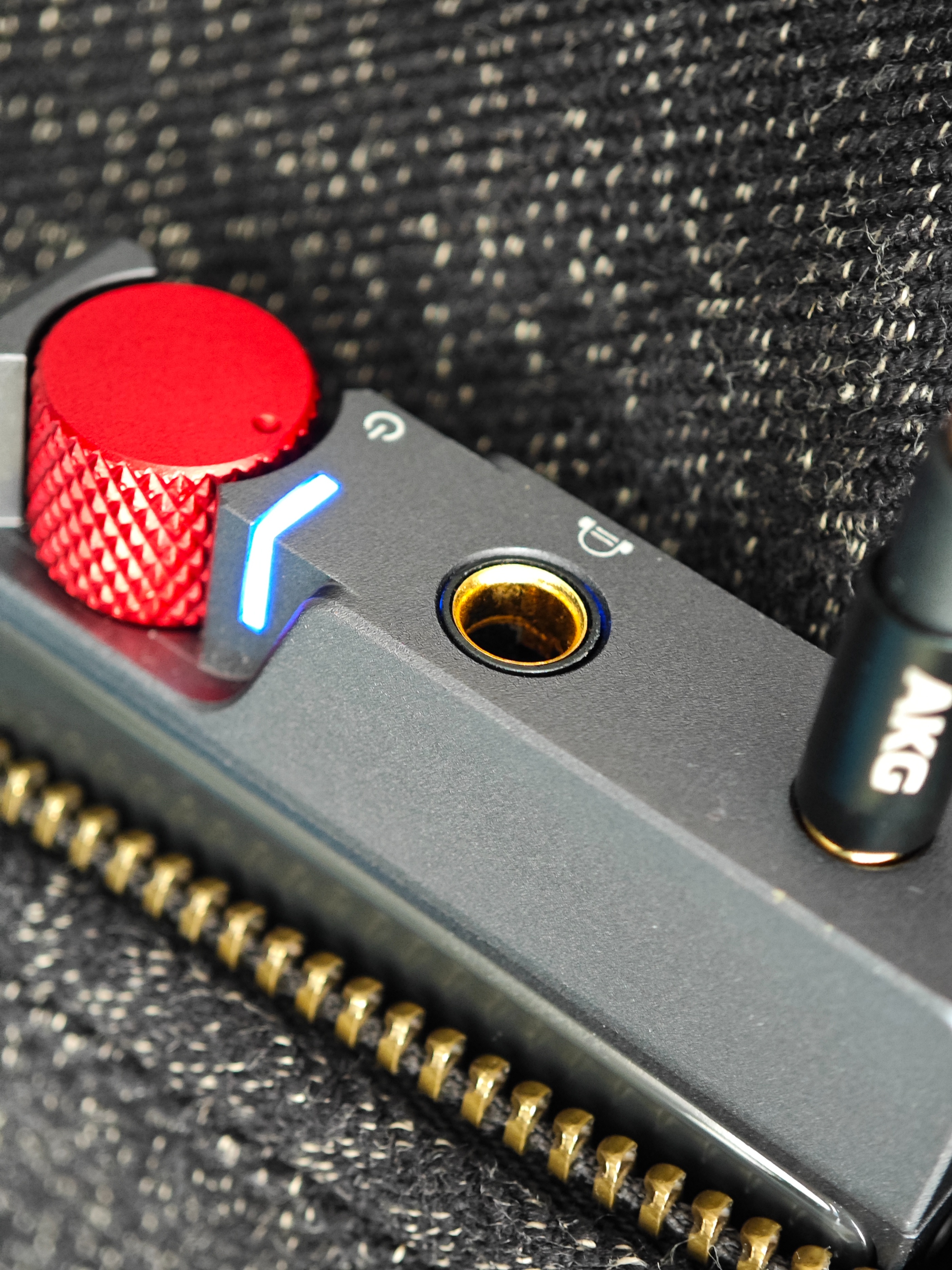 AKGN5005的网易云流行好搭档丨乂度XP-2Bal蓝牙平衡解码耳放评测