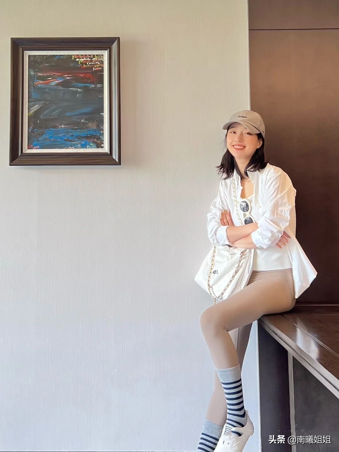 我对“无痕裤”的偏见，在看到这些素人街拍后变了，百搭又显瘦