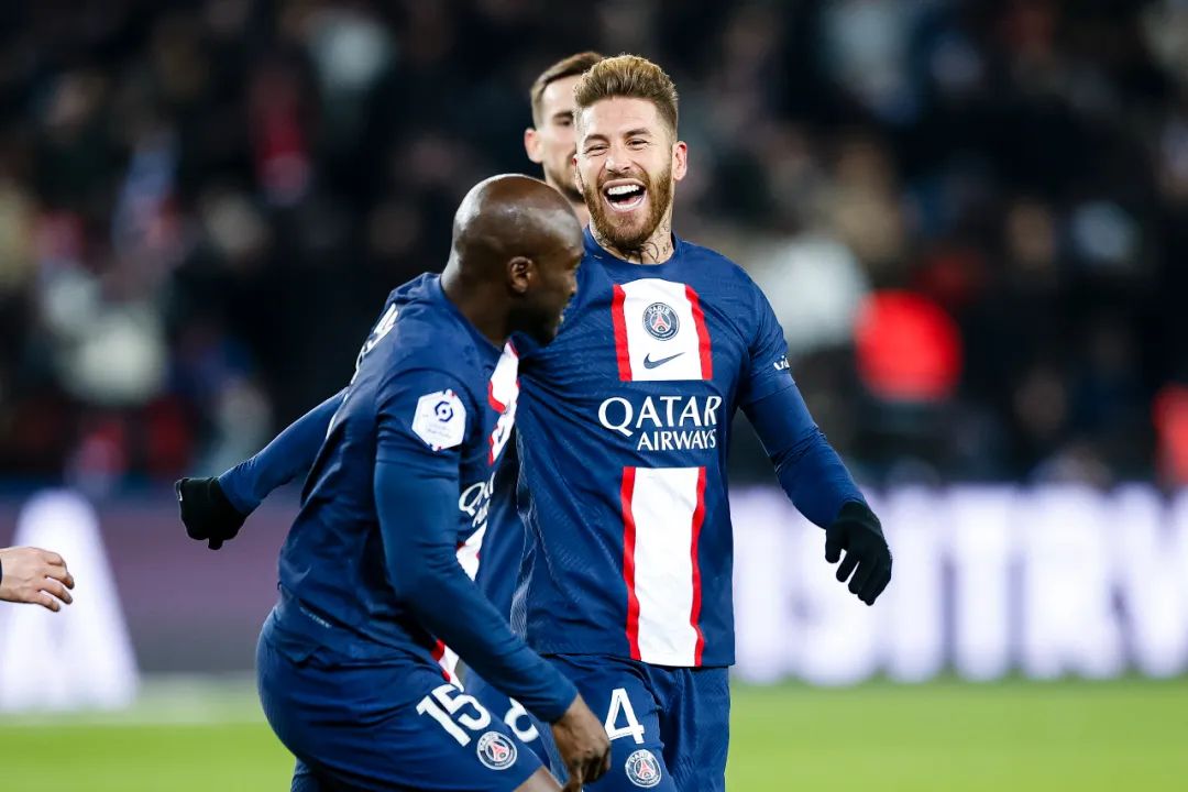 巴黎主场大胜,巴黎主场对阵南特