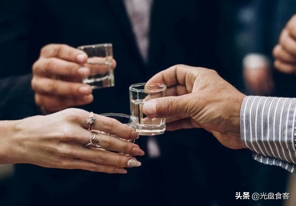 什么菜谱可以解酒,喝完酒有什么小吃可以解酒
