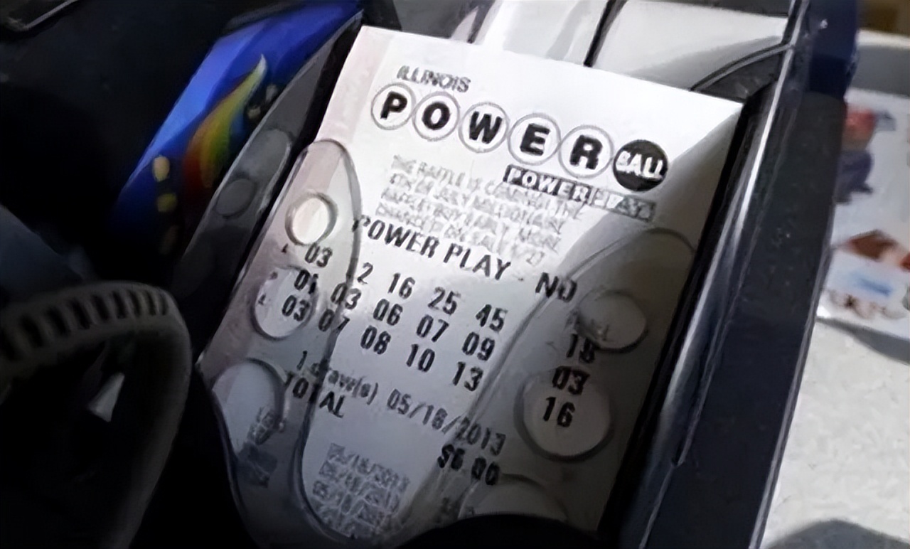 美国男子中彩票后买彩票又中奖,美国大叔买彩票中19亿巨奖