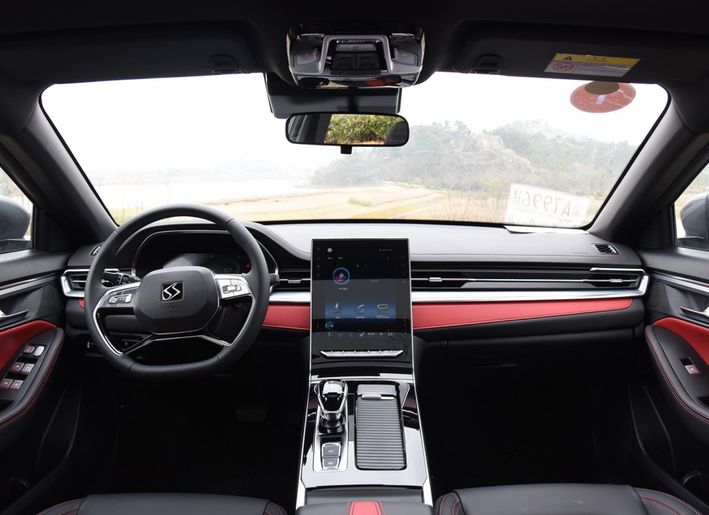 20万预算买什么车性价比高又大气,20万左右家用车最新推荐