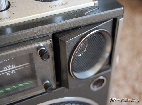 三洋sanyo4波段收音机，单卡带四喇叭收录机音响M9994