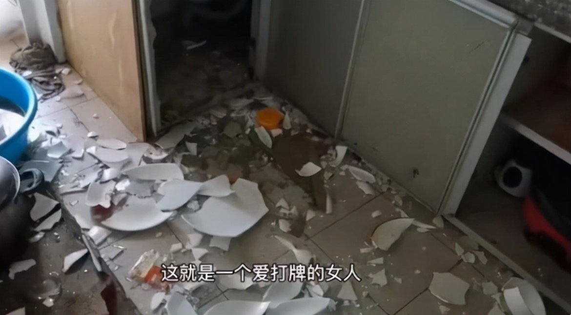 男子沉迷赌博和妻子离婚,男子嫌妻子好吃懒做起诉离婚