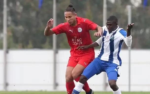 再次失业！世界最富有球员再上*途征**