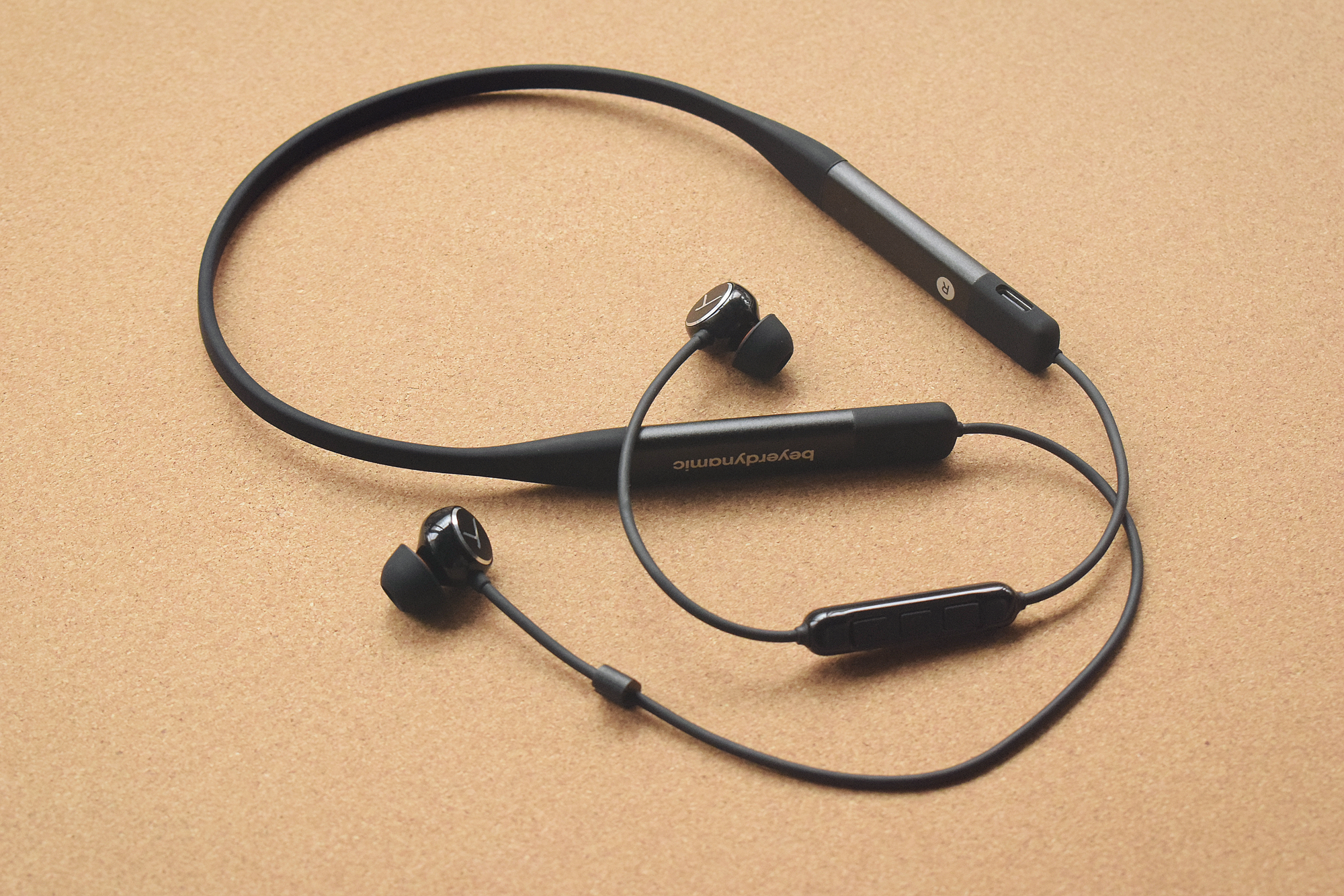 拜亚bluebyrd2评测,拜亚bluebyrd2代降噪