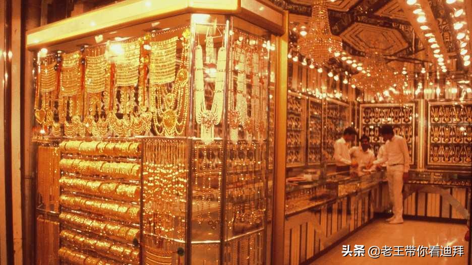 迪拜购物地点推荐,迪拜购物必去景点大全