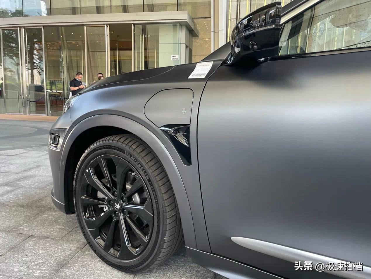 极狐阿尔法s对撞特斯拉modely,极狐阿尔法s全新hi版无人驾驶技术