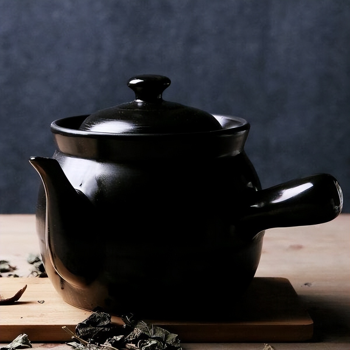 月经老是推迟要小心多囊,月经总是推迟什么原因造成的