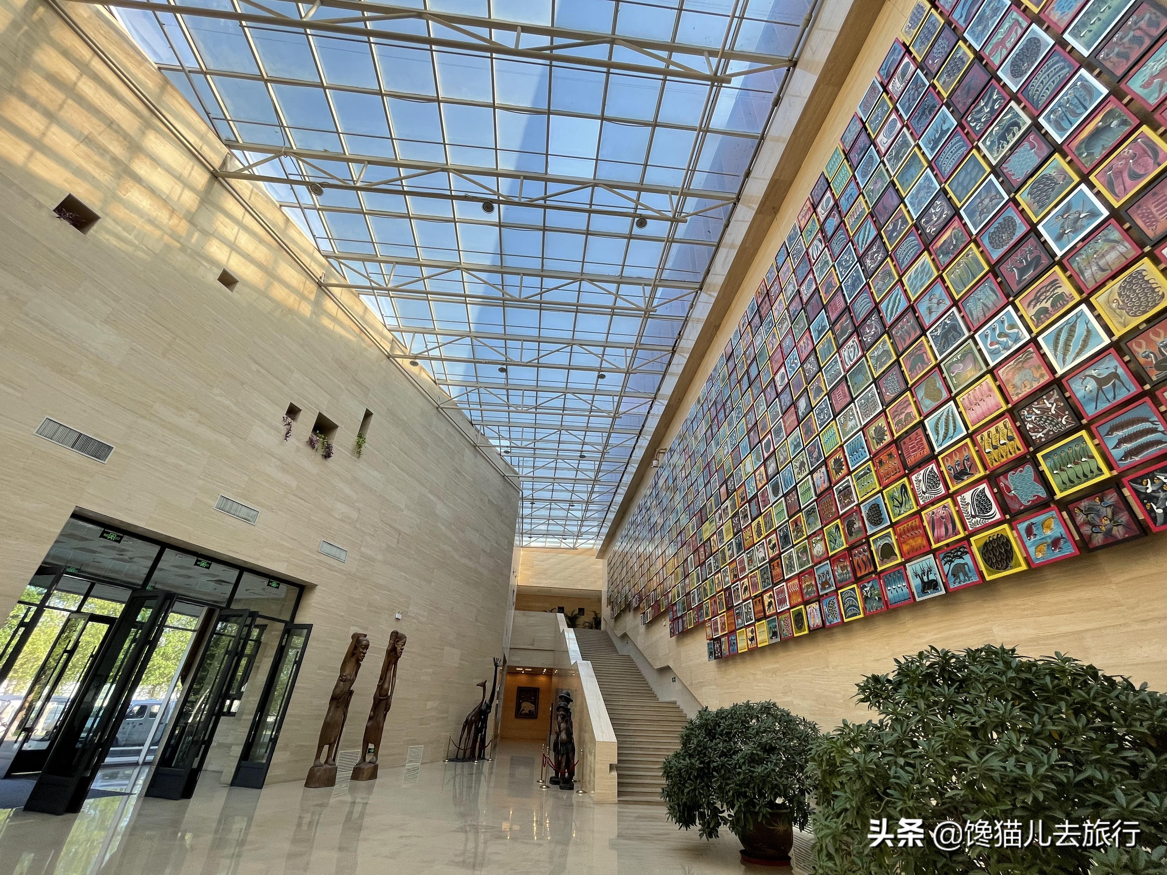 重庆的洪崖洞需要爬山吗,重庆洪崖洞需要爬山吗