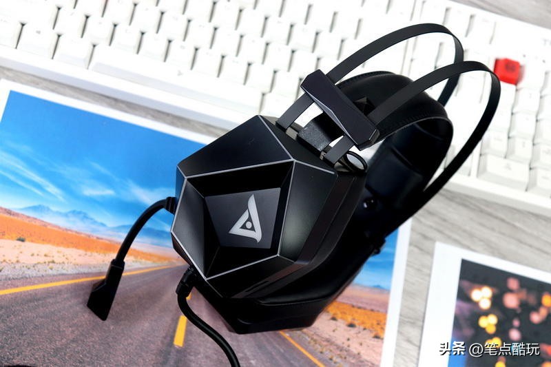 什么游戏头戴式耳机最有性价比,2022打游戏性价比高的手机