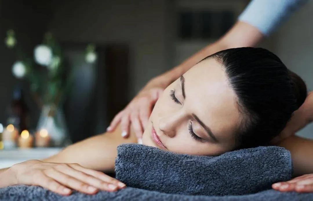 美容院是否值得加盟,值不值得去美容院保养皮肤