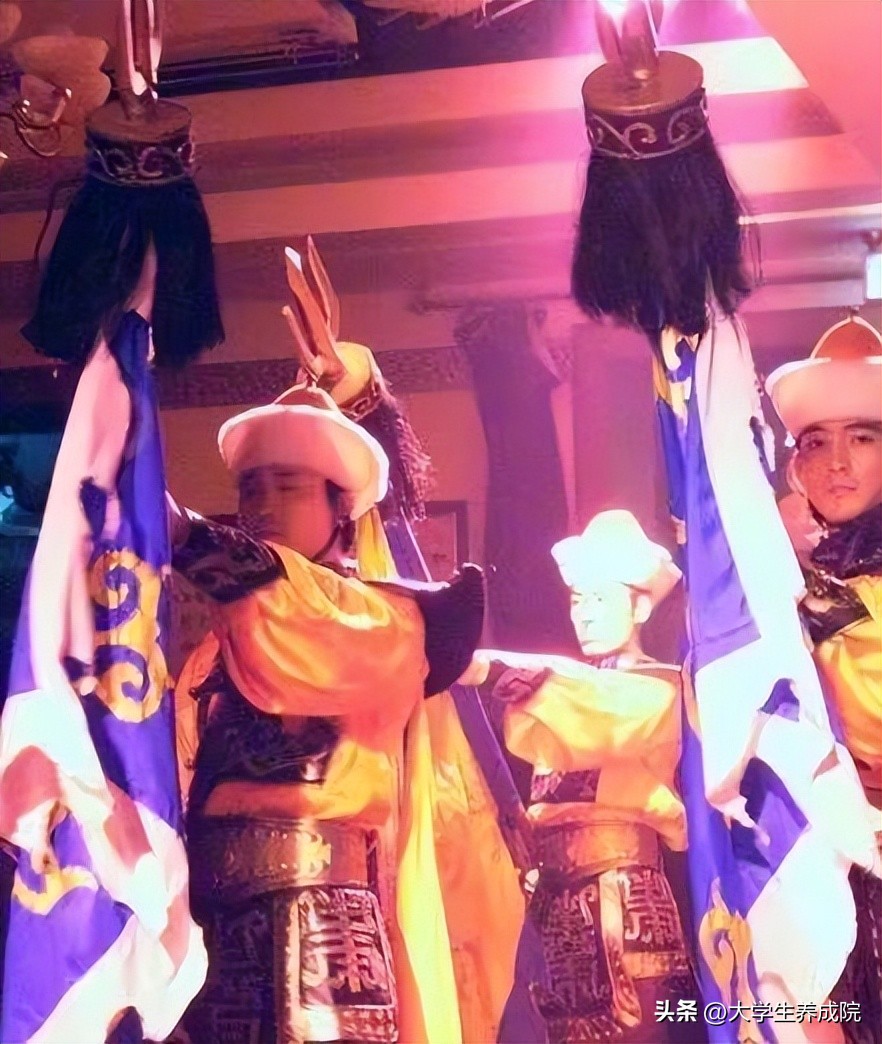 阿云嘎从草原少年成长为王子,阿云嘎在草原上生活了多久