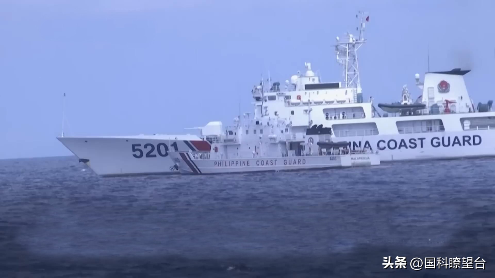 海南海警巡逻舰视频,海警舰艇编队巡航钓鱼岛