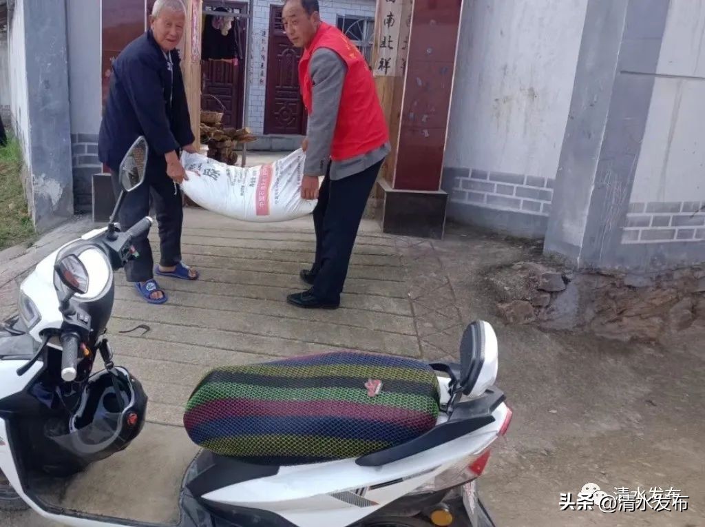 清水县白沙镇程沟村:“春风骑士团”服务吹暖群众心田