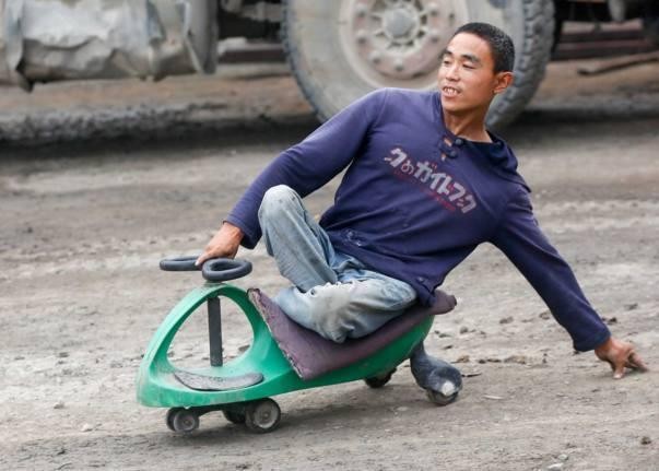 90后小伙花140万买50米船结婚,90后小伙卖掉人生第一辆车