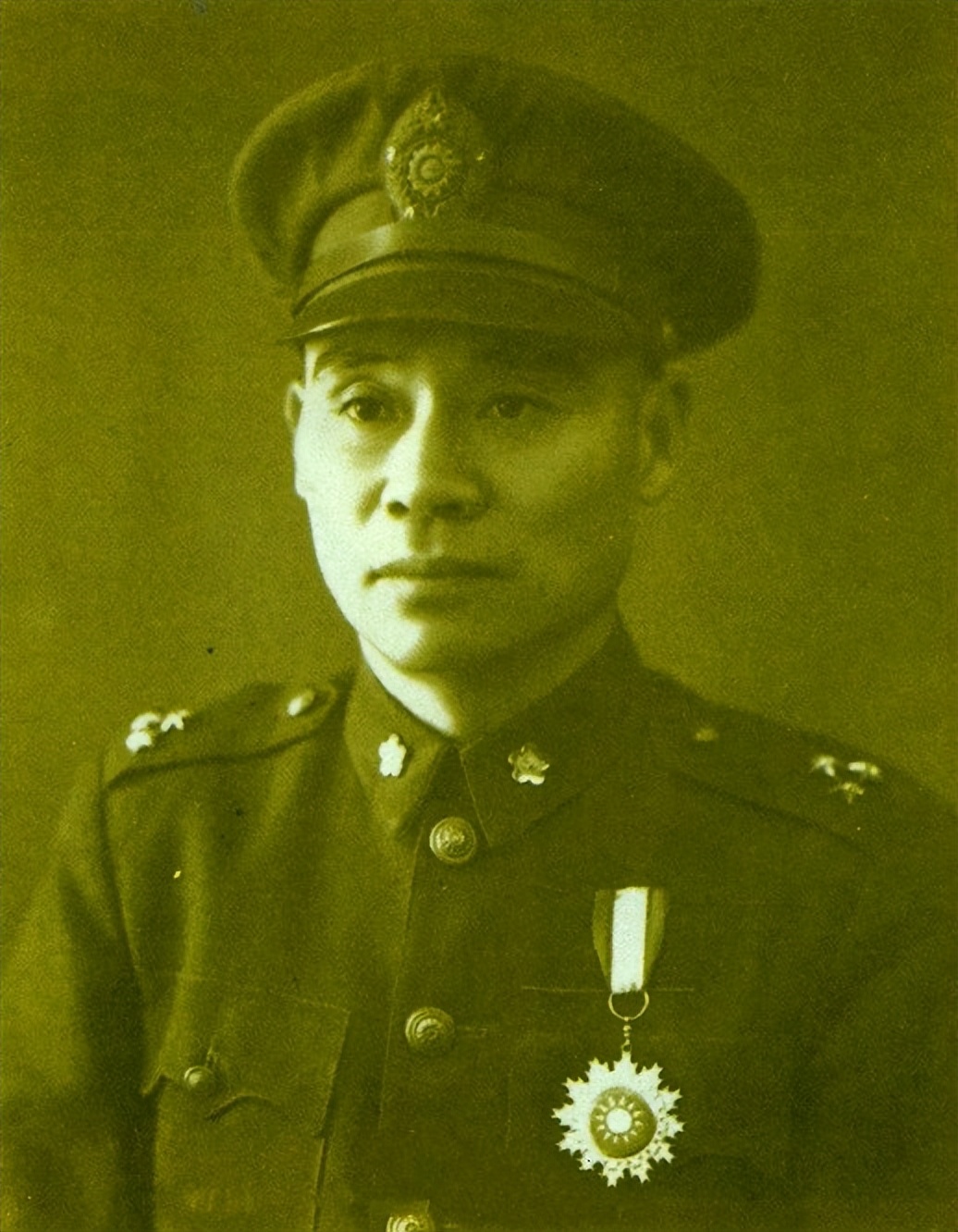 叶飞讲孟良崮完整版,孟良崮叶飞借兵