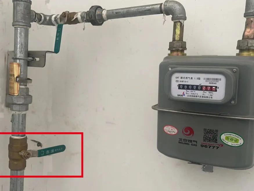 燃气自闭阀上的小阀门怎样使用,燃气阀门使用年限