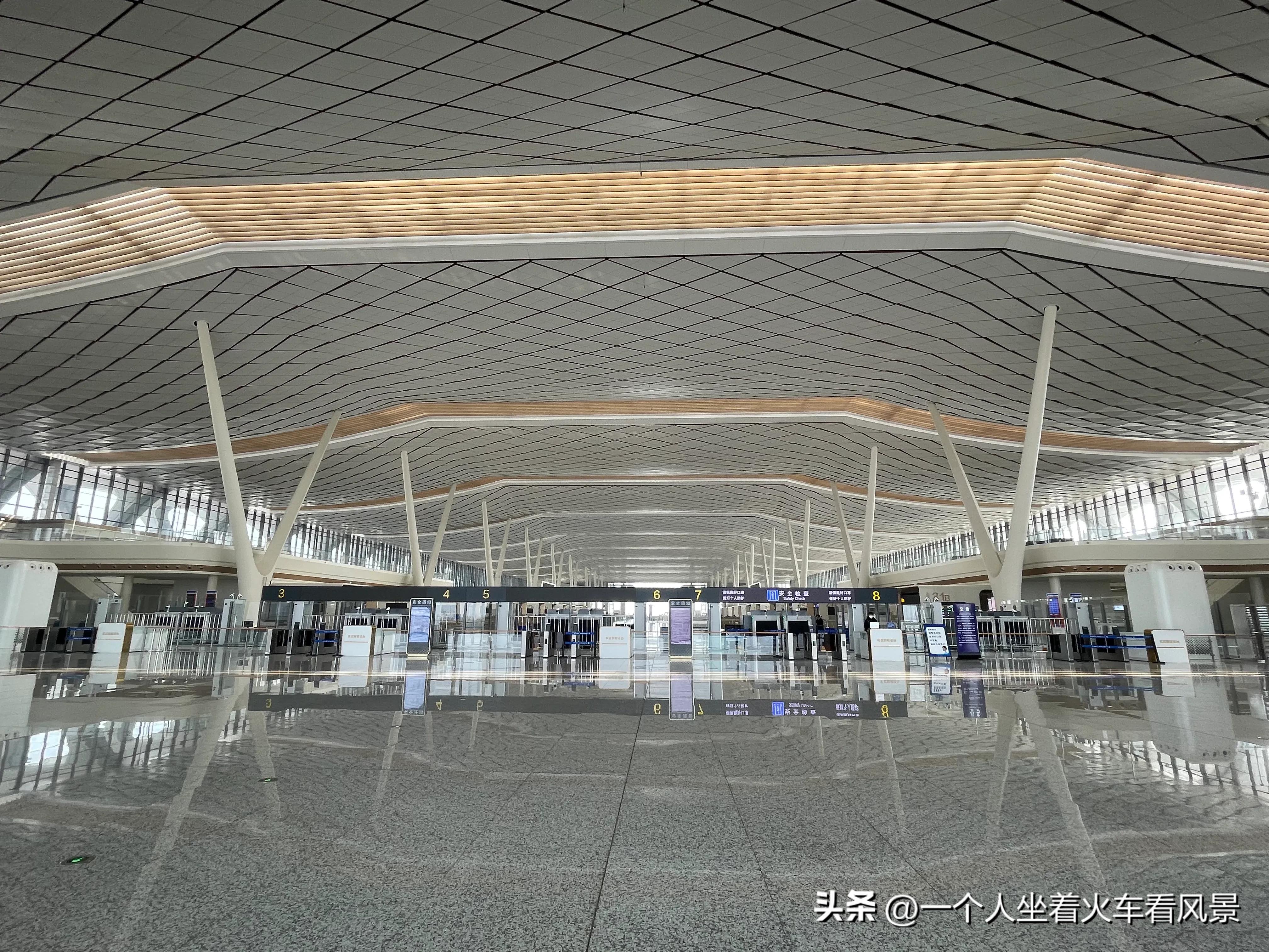 郑州航空港站有哪些线路,郑州航空港站乘车体验