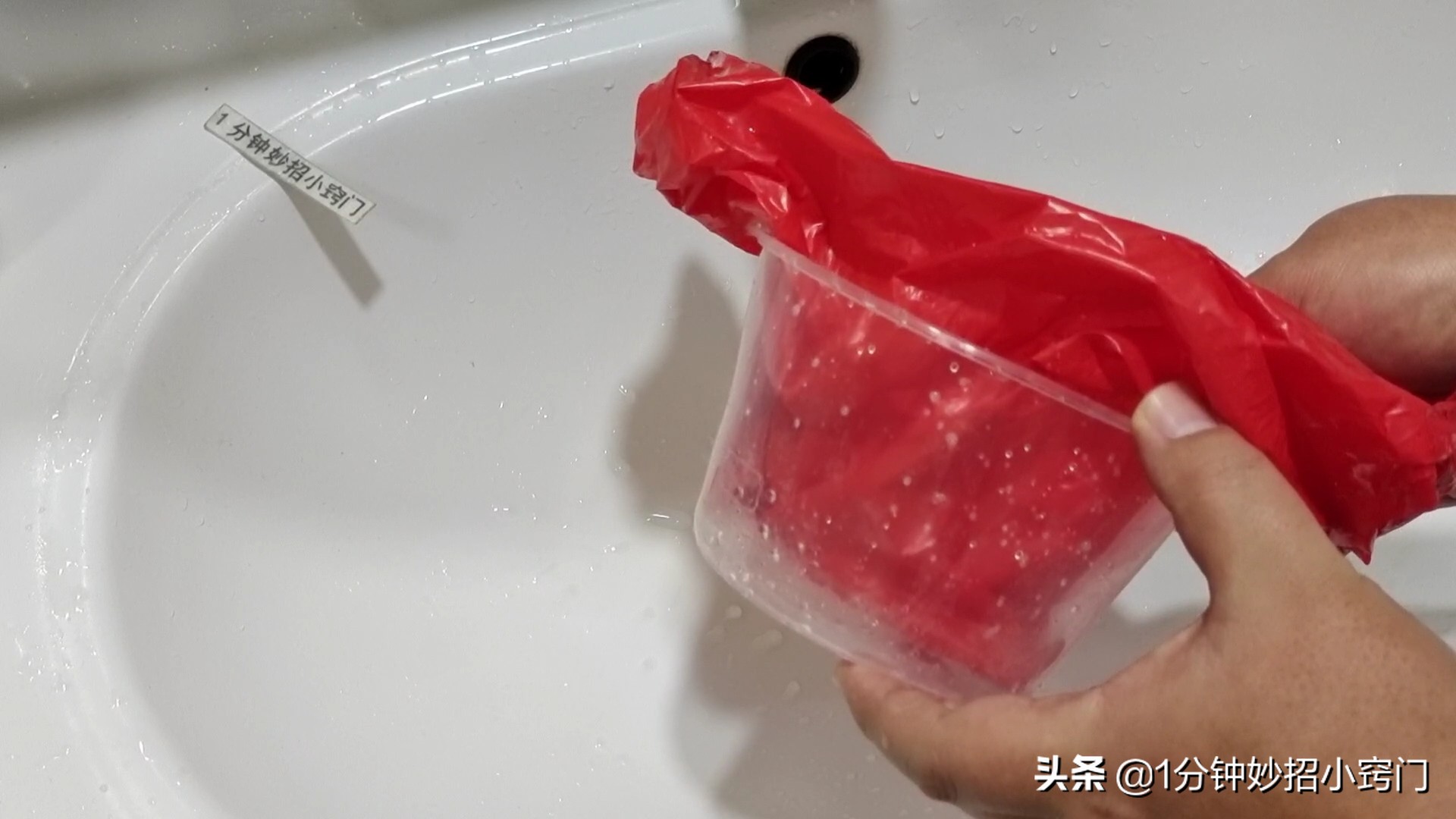 淋浴花洒堵塞怎么清洗醋加小苏打,淋浴喷头有点堵塞用小苏打可以吗