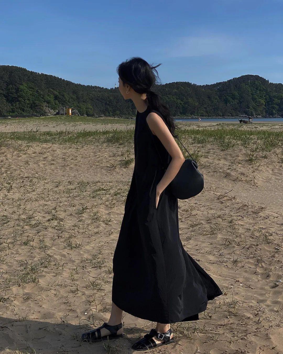 今年夏季最流行的凉鞋单鞋,今年最流行凉鞋老爹鞋