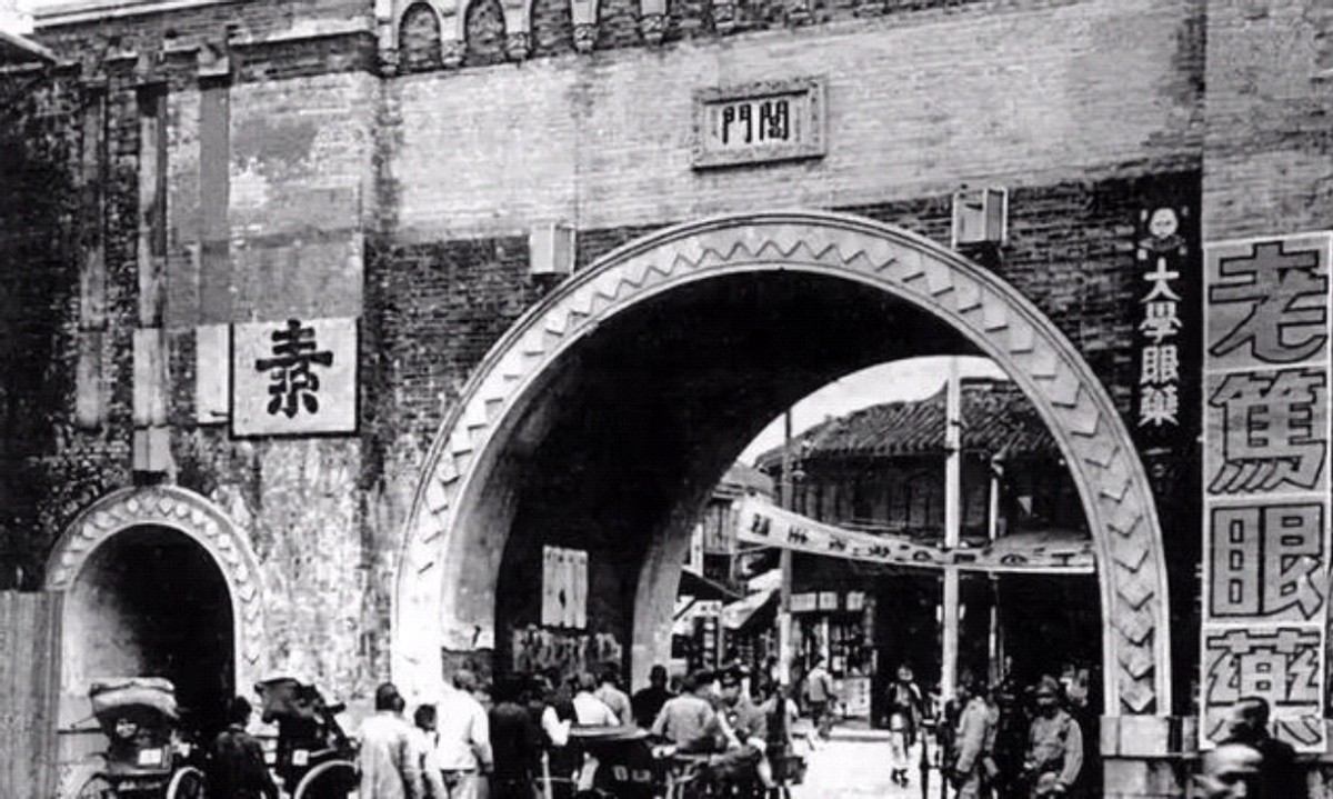 当今苏州的石路跟观前街相比，显然冷清多了，为什么呢