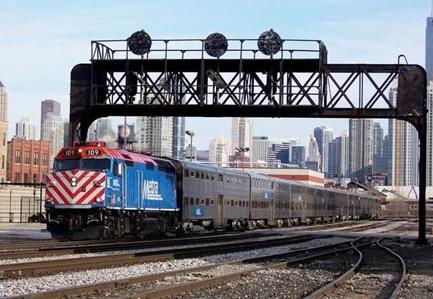 美国火车出轨导致化学品外泄,美国铁路真实现状