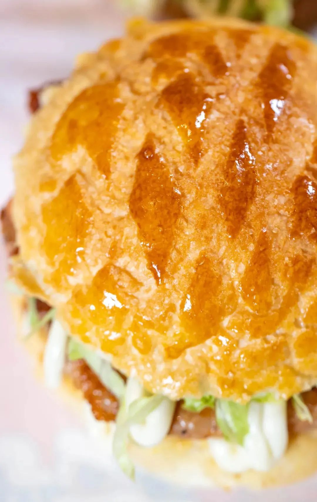 丹霞庄出现一个奇怪阿叔，一万块的店租竟卖起一元一只大鸡腿