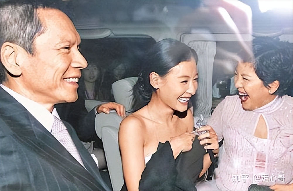 张柏芝否认4胎传闻 (张柏芝现在还怀四胎了吗)