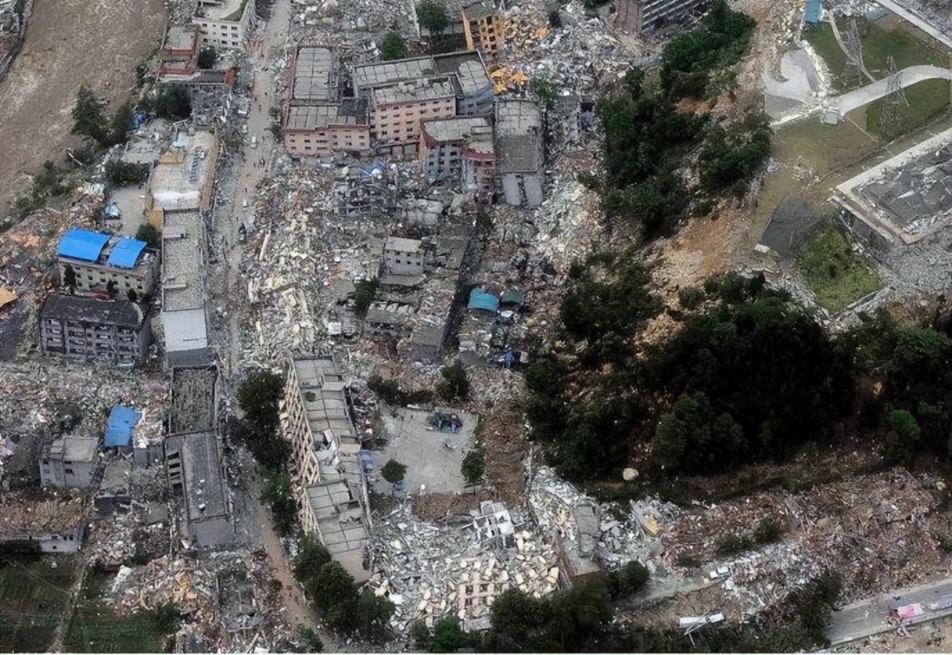 5.12汶川地震缅怀逝者致敬英雄,汶川大地震15周年缅怀