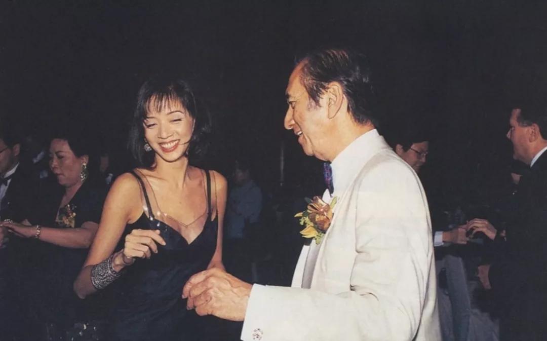 梅艳芳怎么走出失恋,梅艳芳漫步人生路